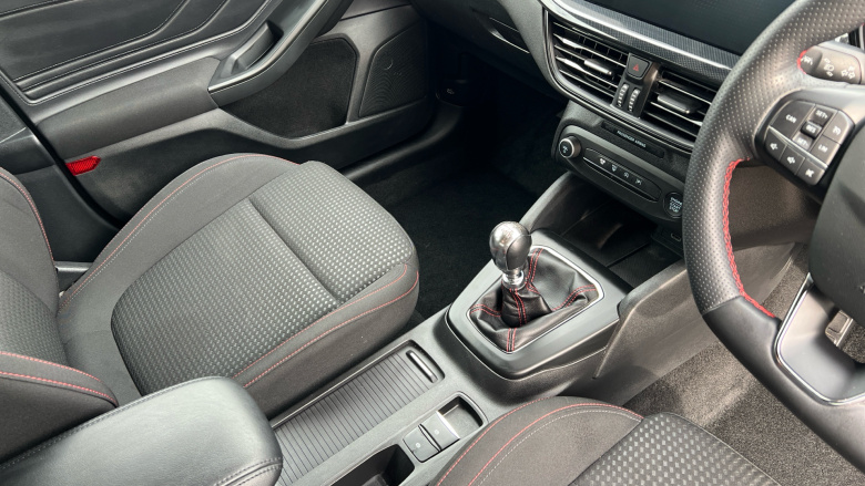 Ford Focus 1.0 EcoBoost ST-Line 5dr Petrol Hatchback